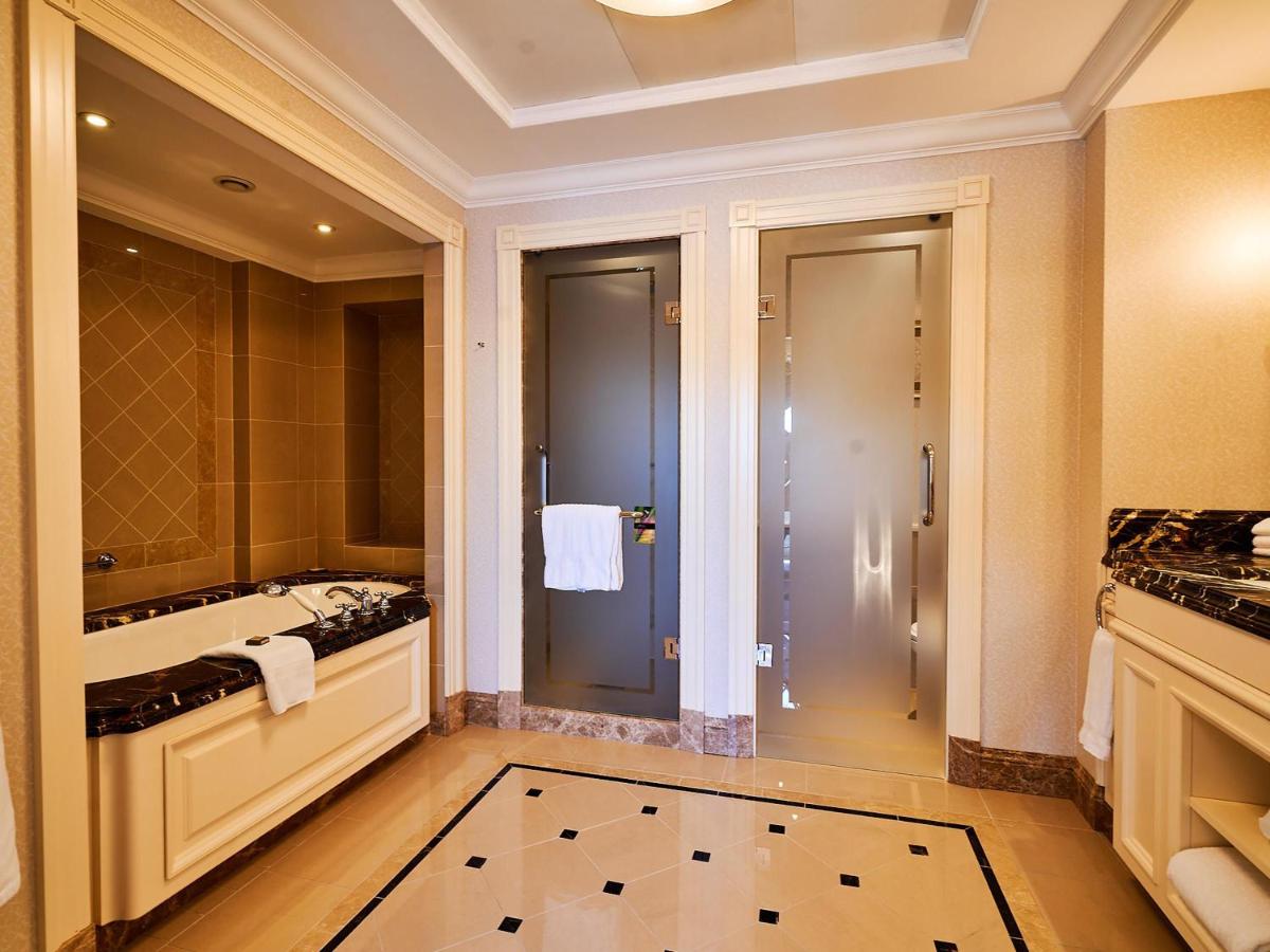 Fairmont Grand Hotel Kyiv