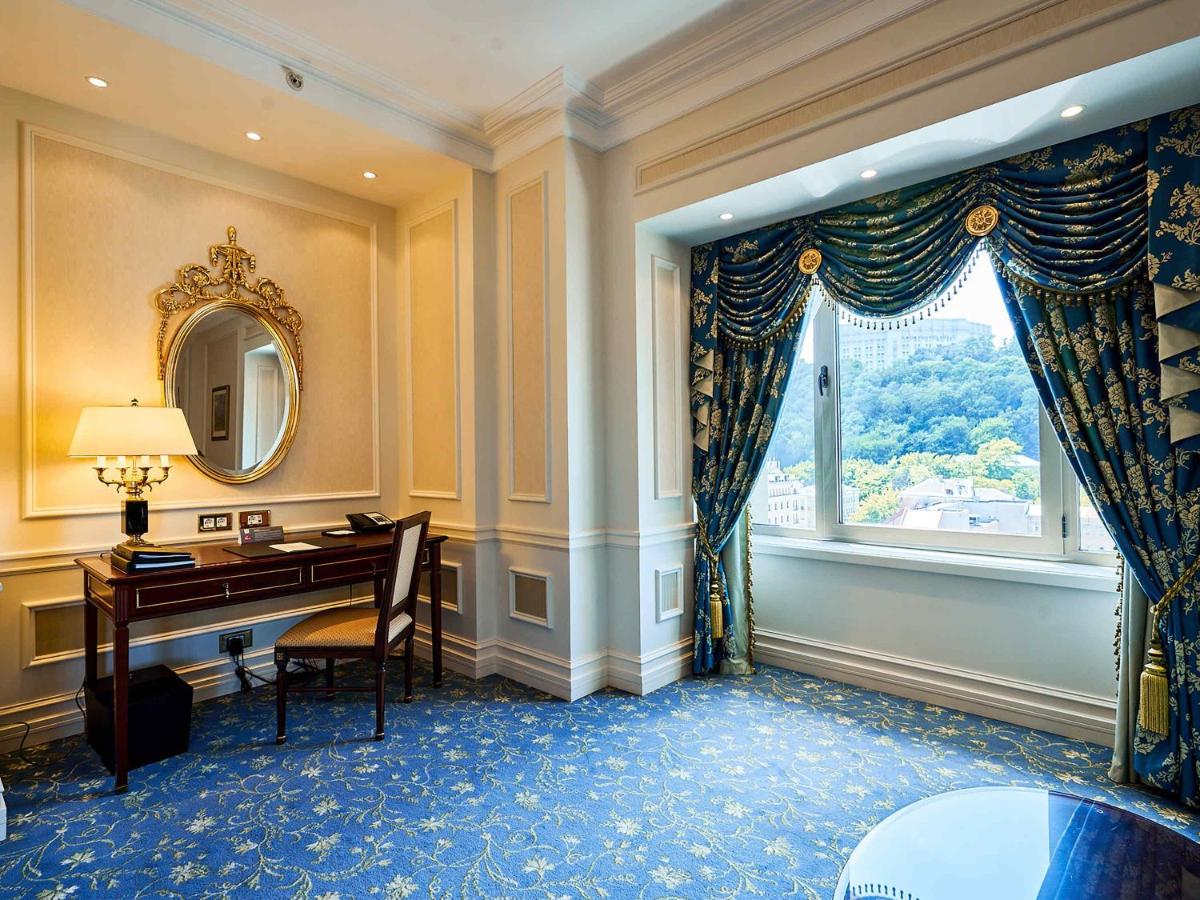 Fairmont Grand Hotel Kyiv