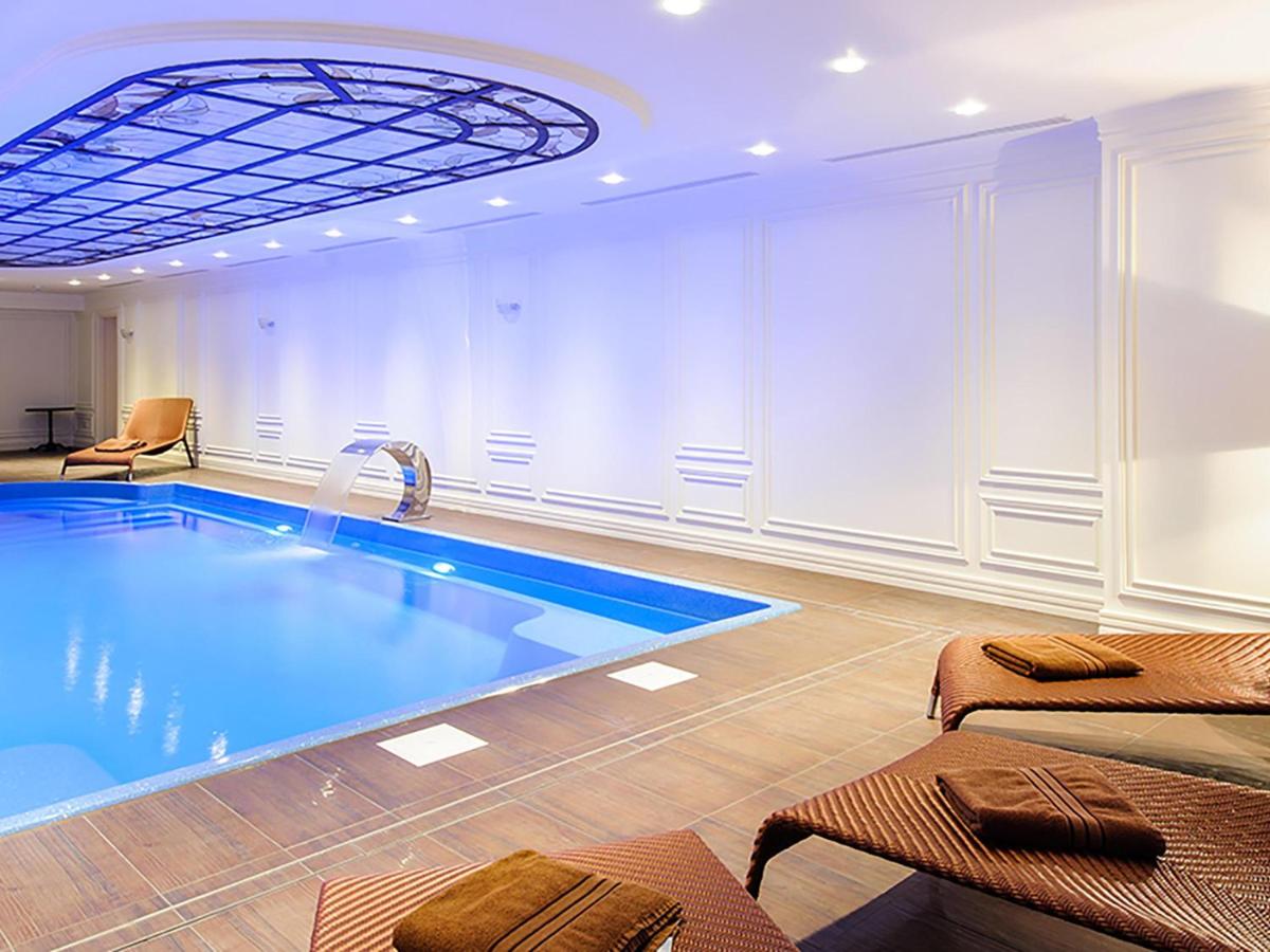 Fairmont Grand Hotel Kyiv