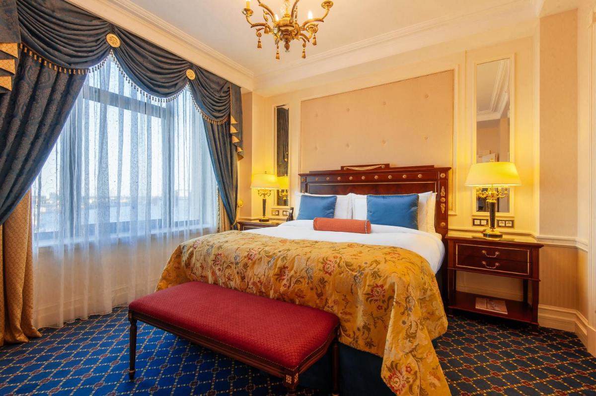 Fairmont Grand Hotel Kyiv
