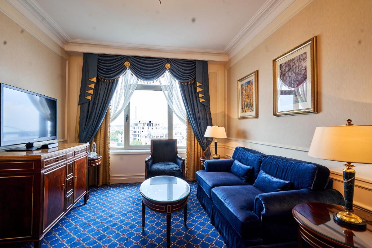 Fairmont Grand Hotel Kyiv