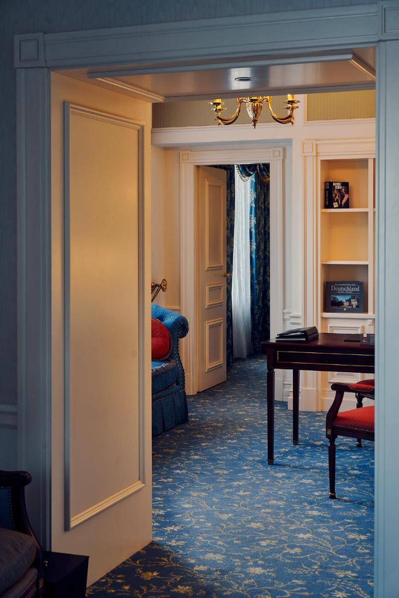 Fairmont Grand Hotel Kyiv