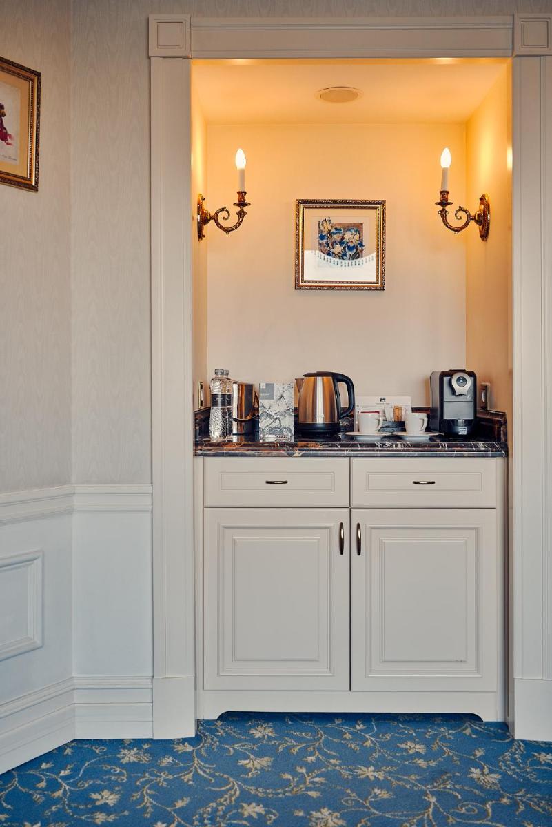 Fairmont Grand Hotel Kyiv