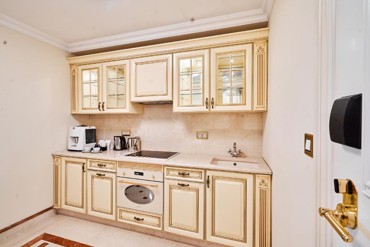 Fairmont Grand Hotel Kyiv