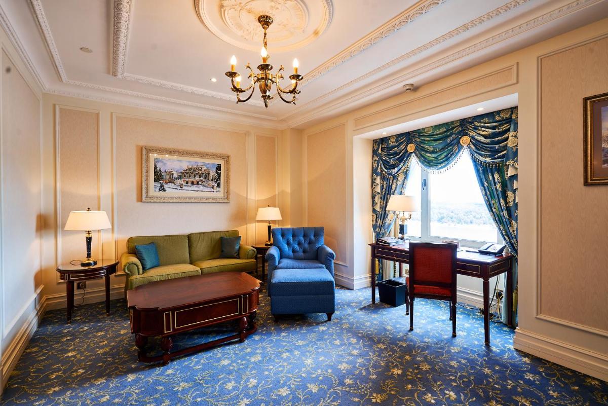 Fairmont Grand Hotel Kyiv