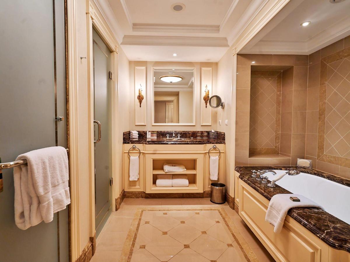 Fairmont Grand Hotel Kyiv