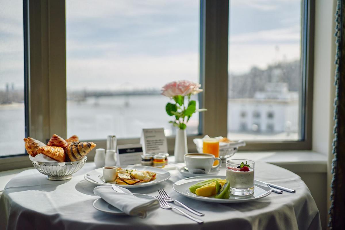 Fairmont Grand Hotel Kyiv