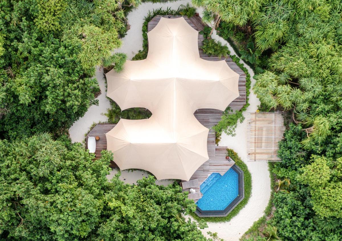 Sirru Fen Fushi Private Lagoon Resort Maldives