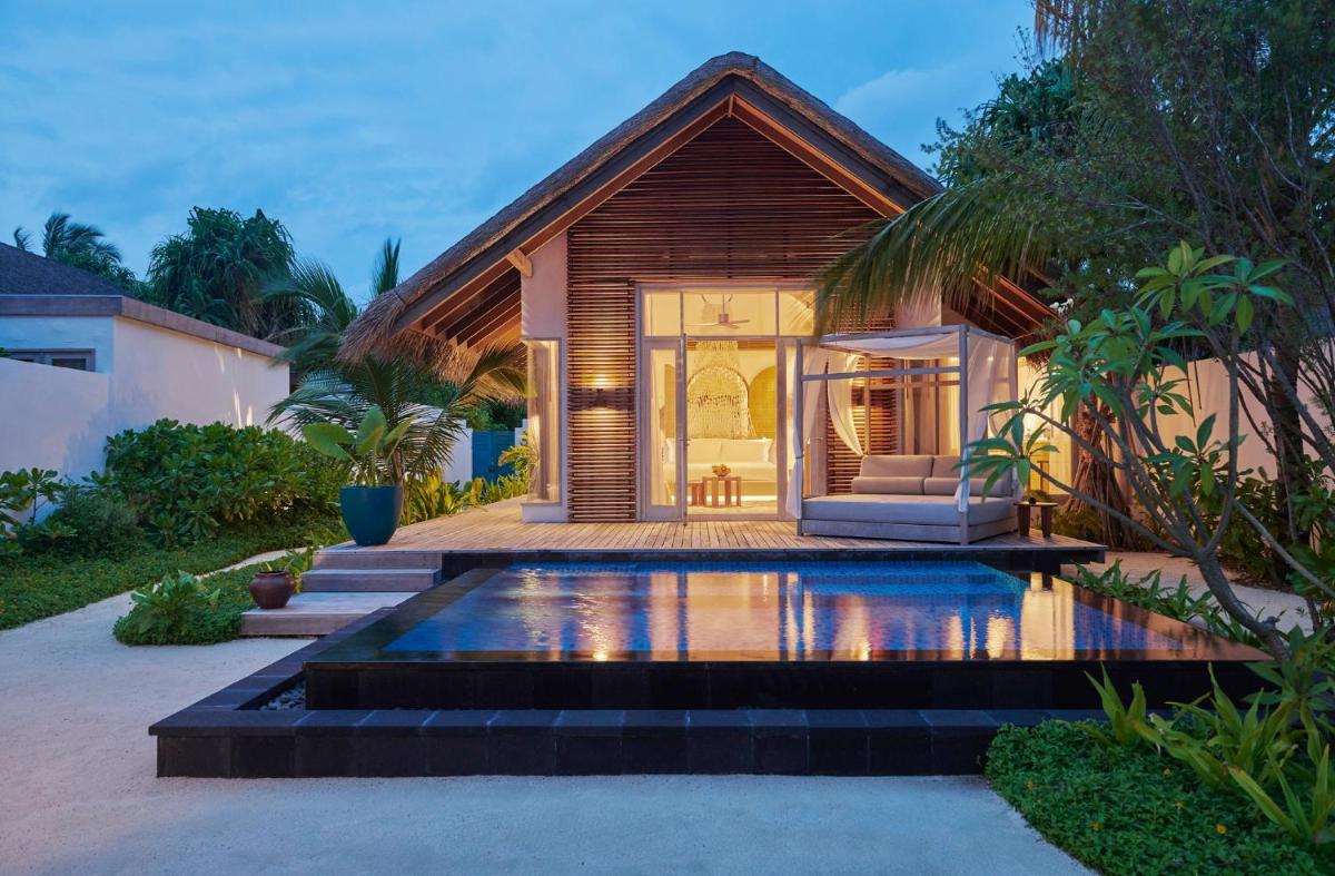 Sirru Fen Fushi Private Lagoon Resort Maldives