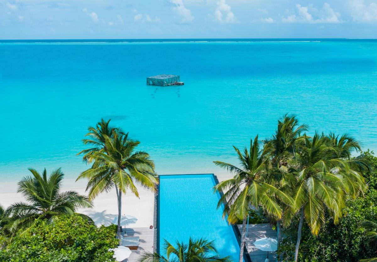 Sirru Fen Fushi Private Lagoon Resort Maldives