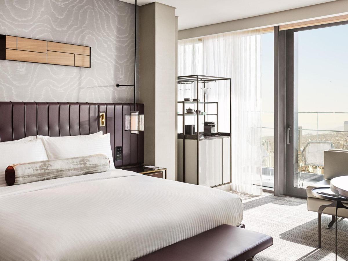 Fairmont Quasar Istanbul Hotel