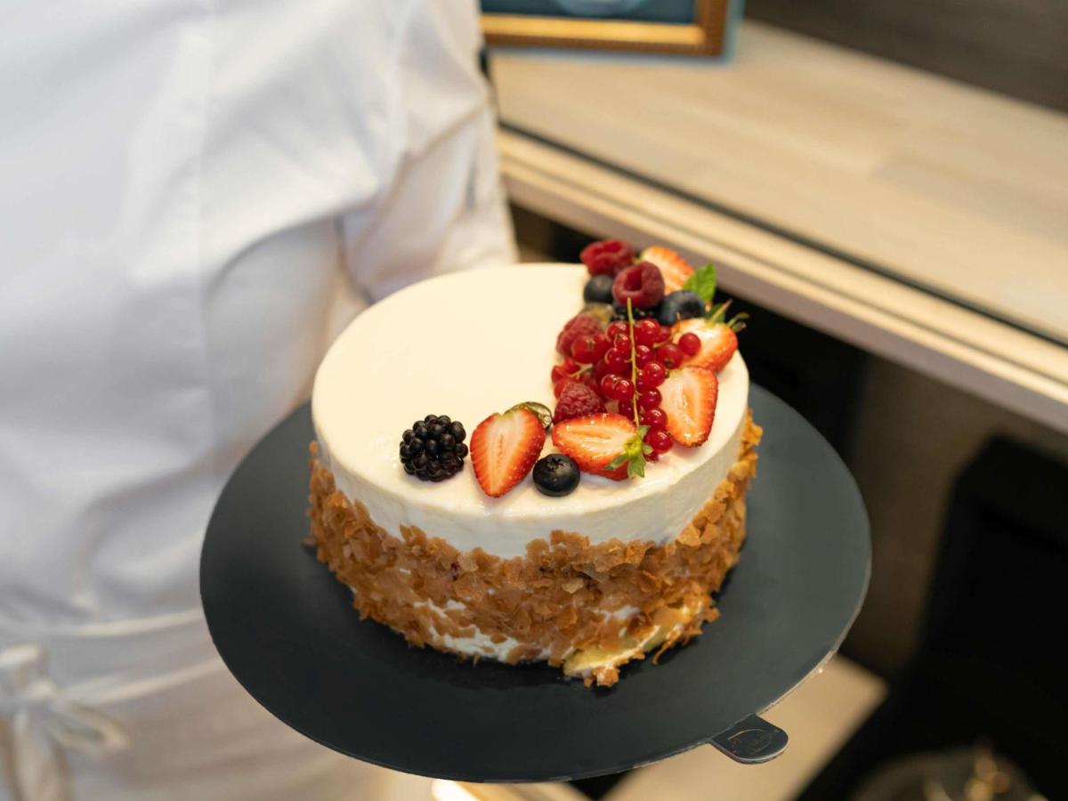 Fairmont Quasar Istanbul Hotel