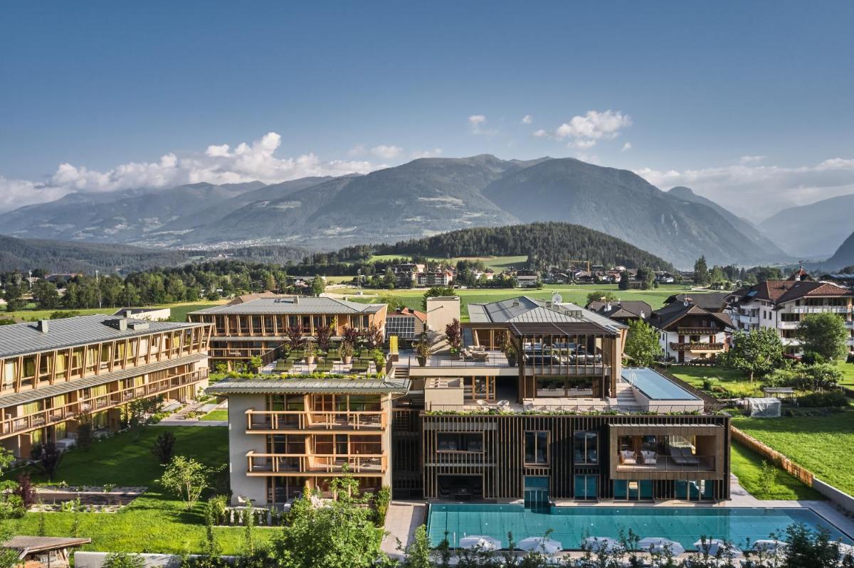 Falkensteiner Hotel Kronplatz - The Leading Hotels of the World