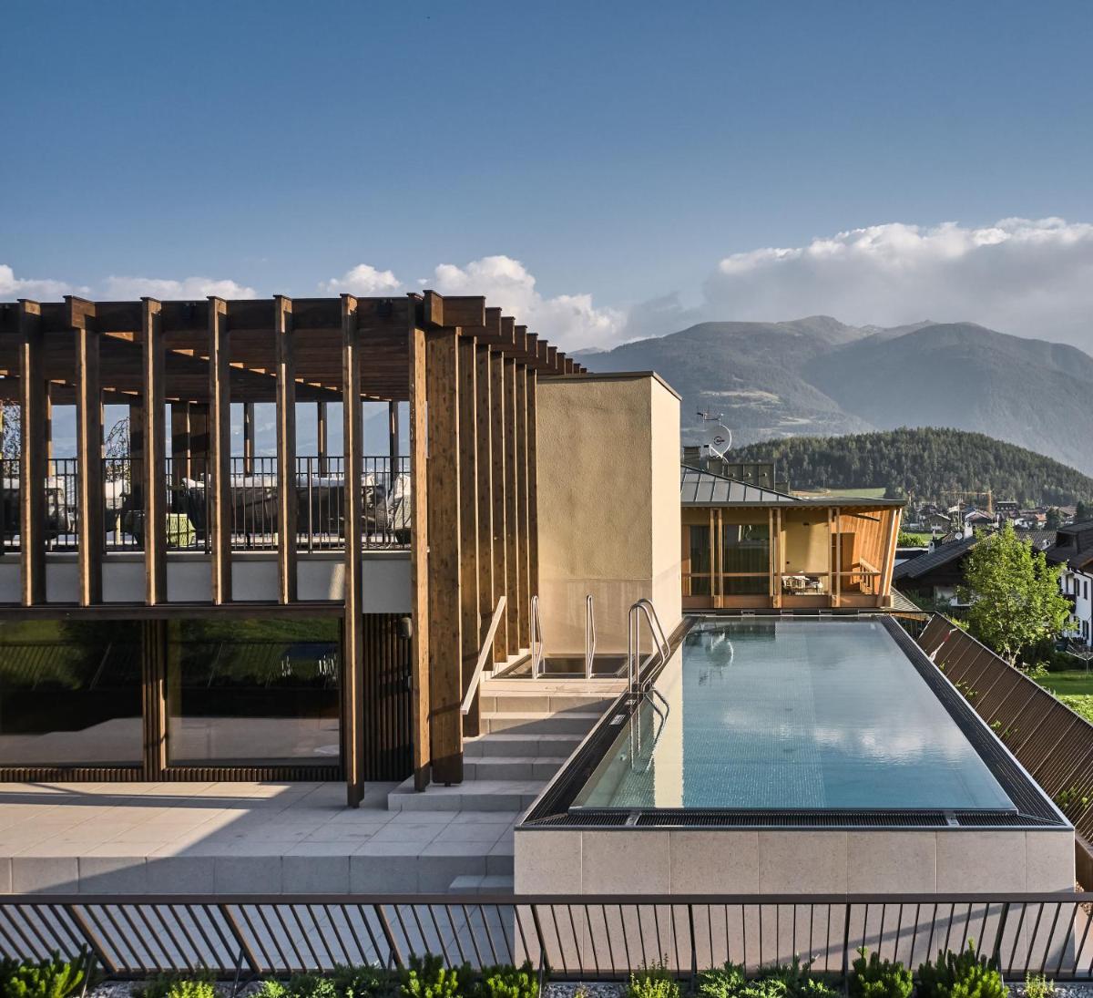 Falkensteiner Hotel Kronplatz - The Leading Hotels of the World
