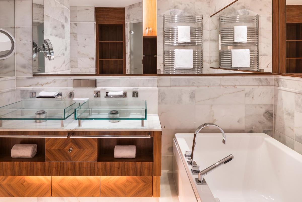 Falkensteiner Schlosshotel Velden – The Leading Hotels of the World