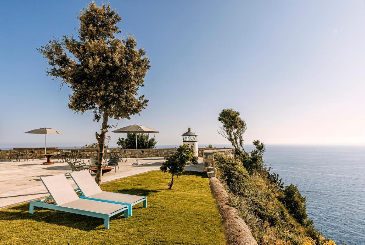 Faro Punta Imperatore