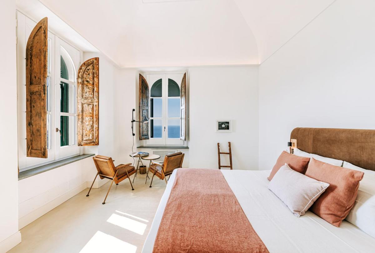 Faro Punta Imperatore