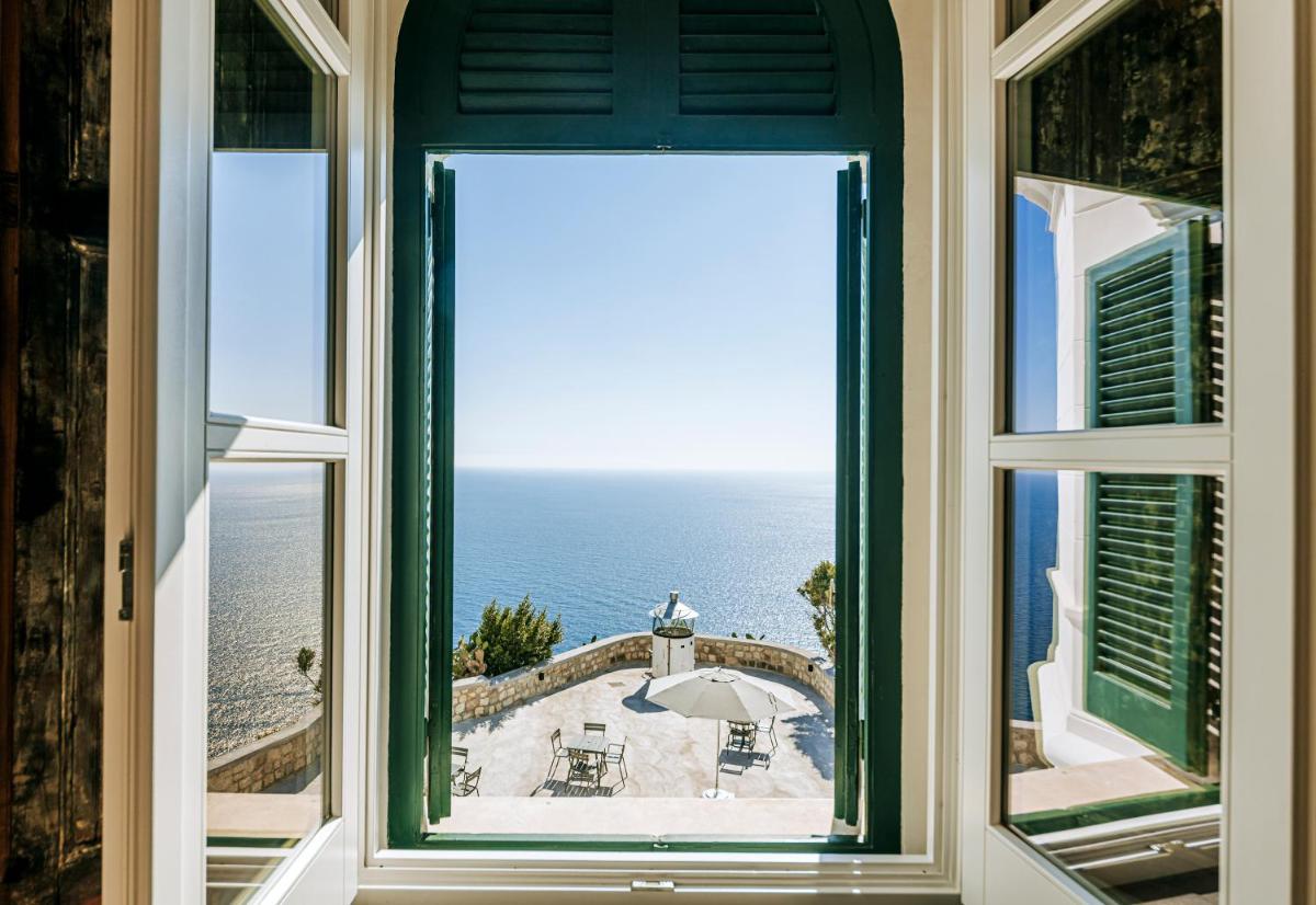 Faro Punta Imperatore