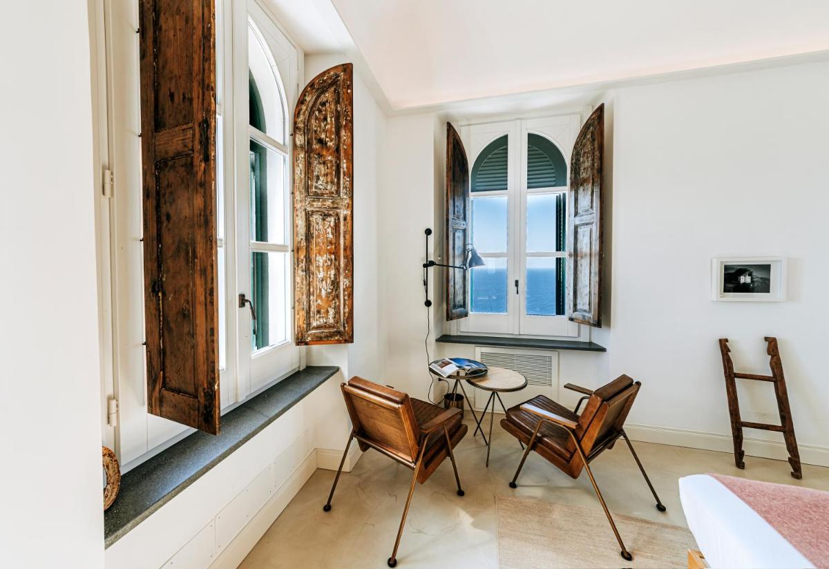 Faro Punta Imperatore