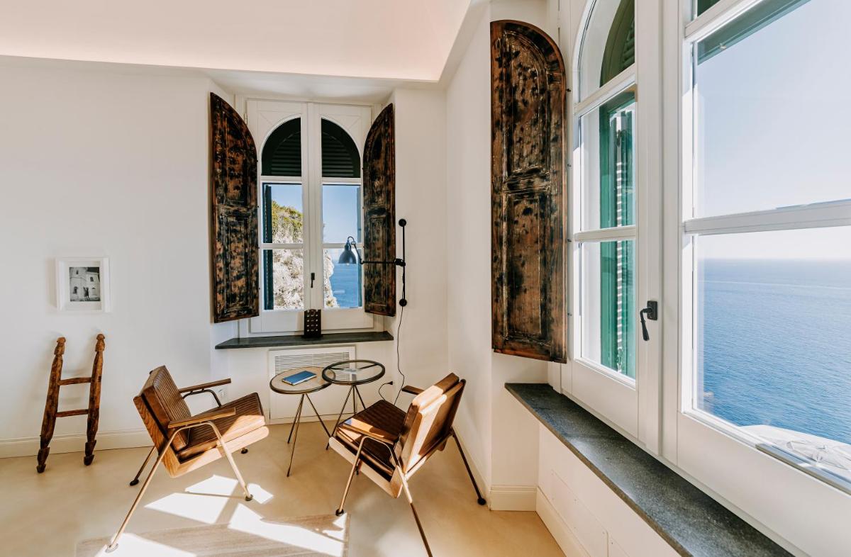 Faro Punta Imperatore