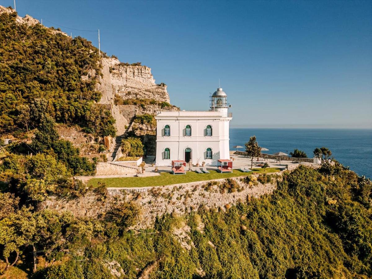 Faro Punta Imperatore