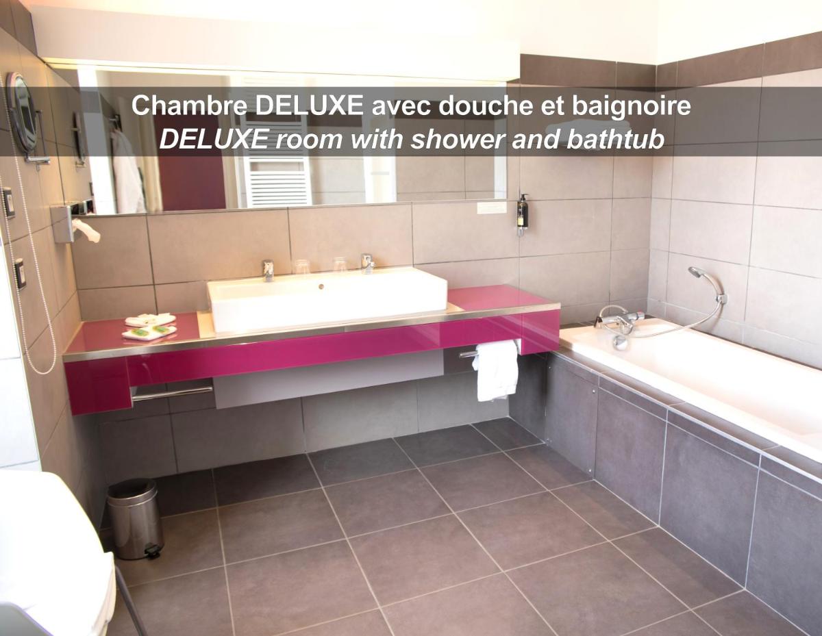 HÔTEL LA FERME DE BOURRAN - RODEZ - parking privé avec bornes pour voitures électriques