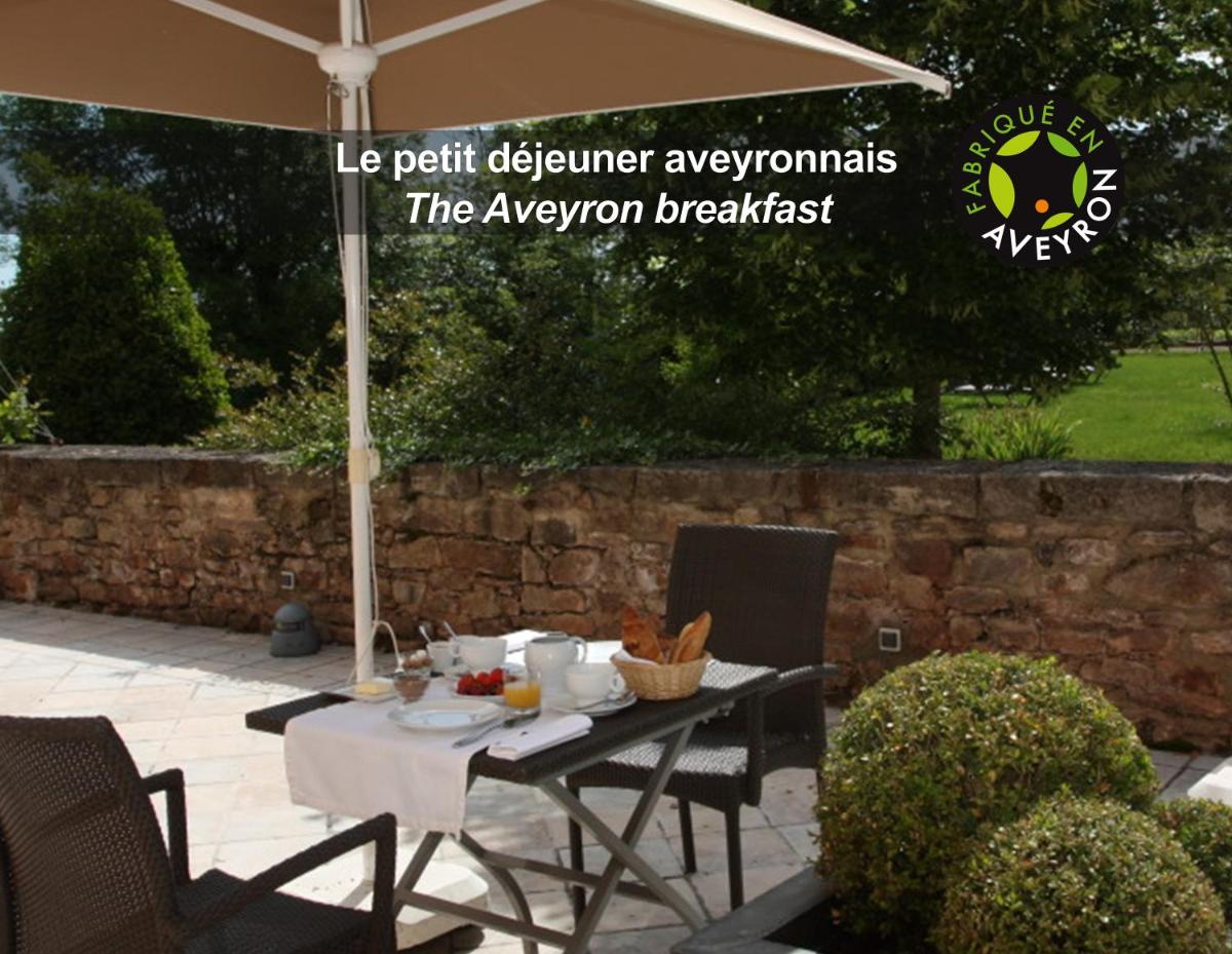 HÔTEL LA FERME DE BOURRAN - RODEZ - parking privé avec bornes pour voitures électriques