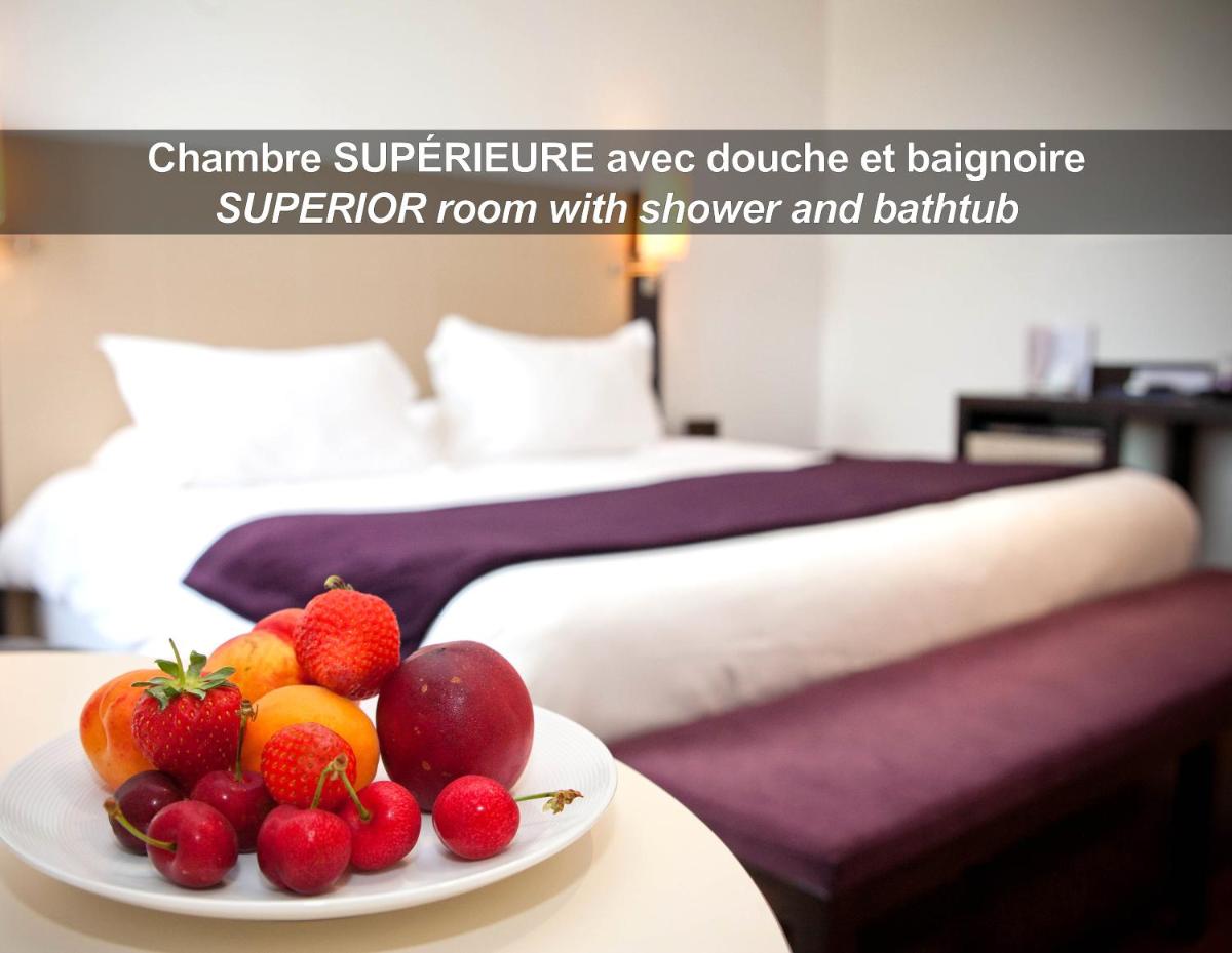 HÔTEL LA FERME DE BOURRAN - RODEZ - parking privé avec bornes pour voitures électriques