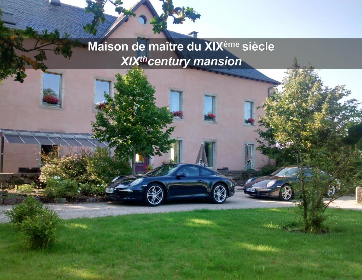 HÔTEL LA FERME DE BOURRAN - RODEZ - parking privé avec bornes pour voitures électriques