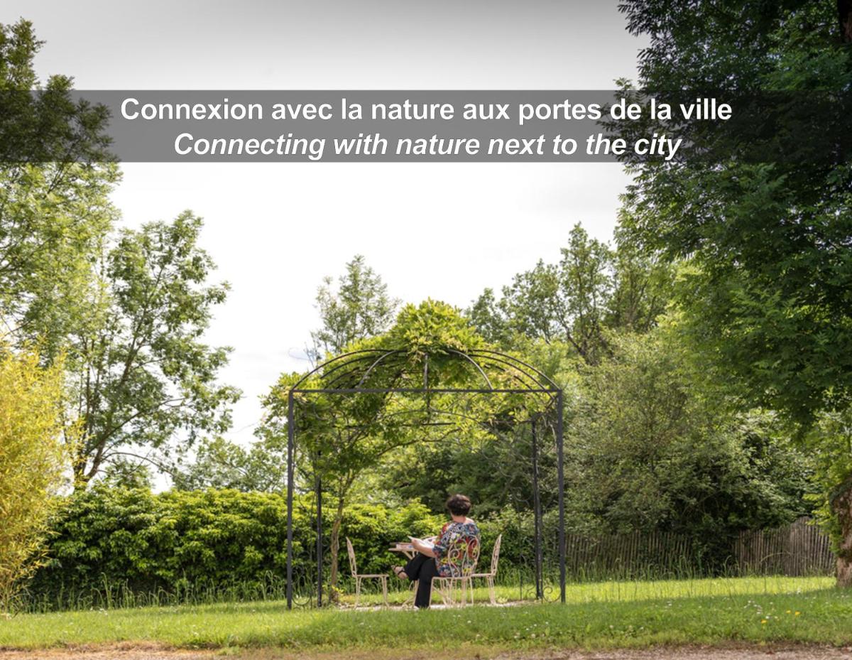 HÔTEL LA FERME DE BOURRAN - RODEZ - parking privé avec bornes pour voitures électriques