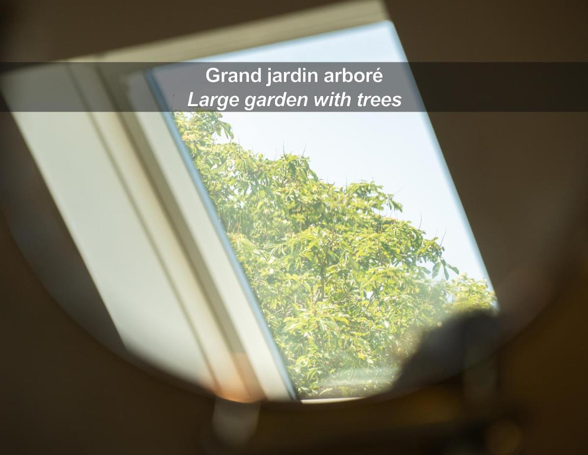HÔTEL LA FERME DE BOURRAN - RODEZ - parking privé avec bornes pour voitures électriques