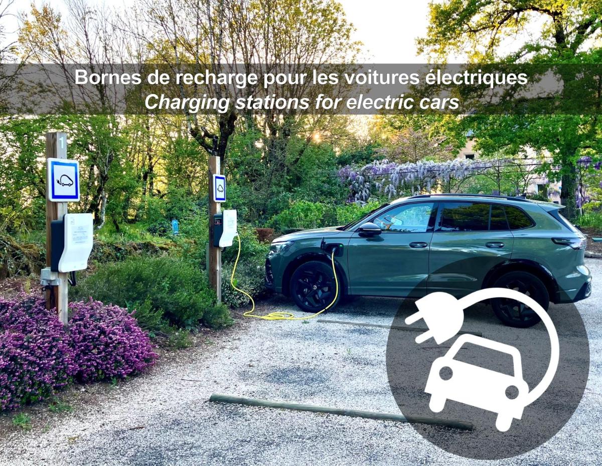 HÔTEL LA FERME DE BOURRAN - RODEZ - parking privé avec bornes pour voitures électriques