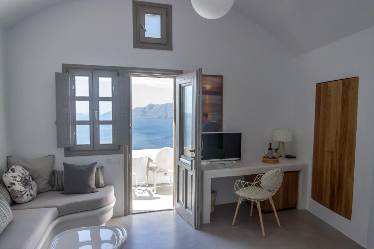 Filotera Suites