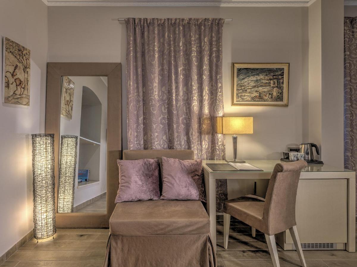 Fiscardonna Luxury Suites