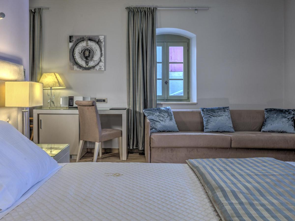 Fiscardonna Luxury Suites