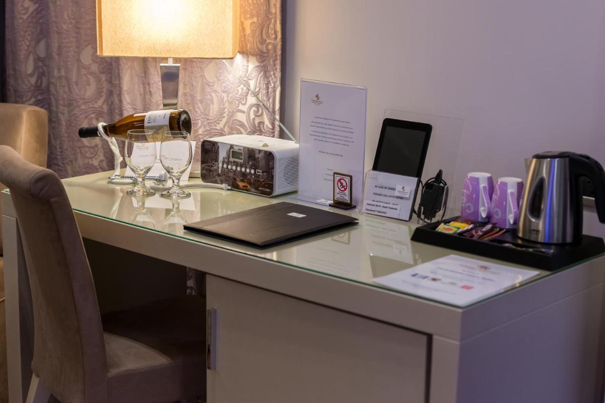 Fiscardonna Luxury Suites