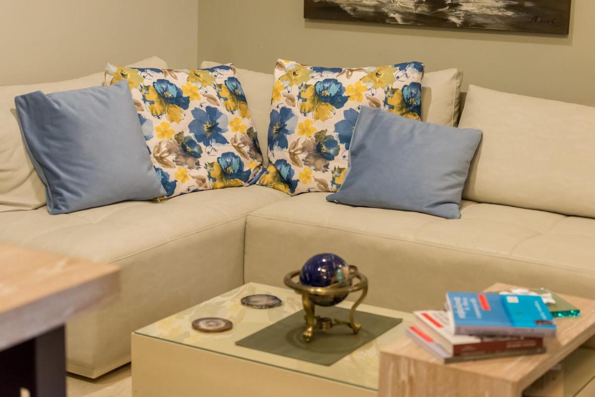 Fiscardonna Luxury Suites