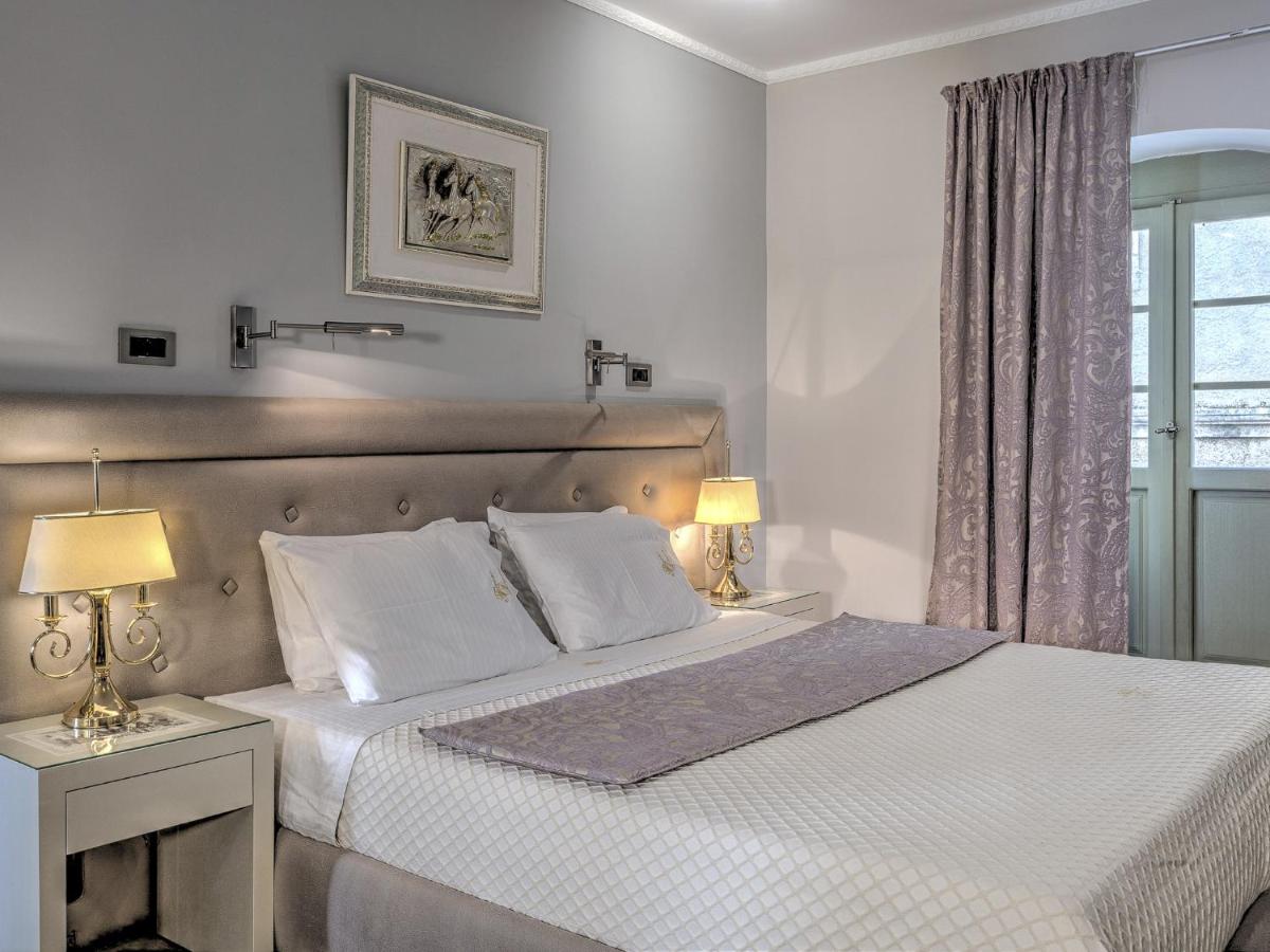 Fiscardonna Luxury Suites