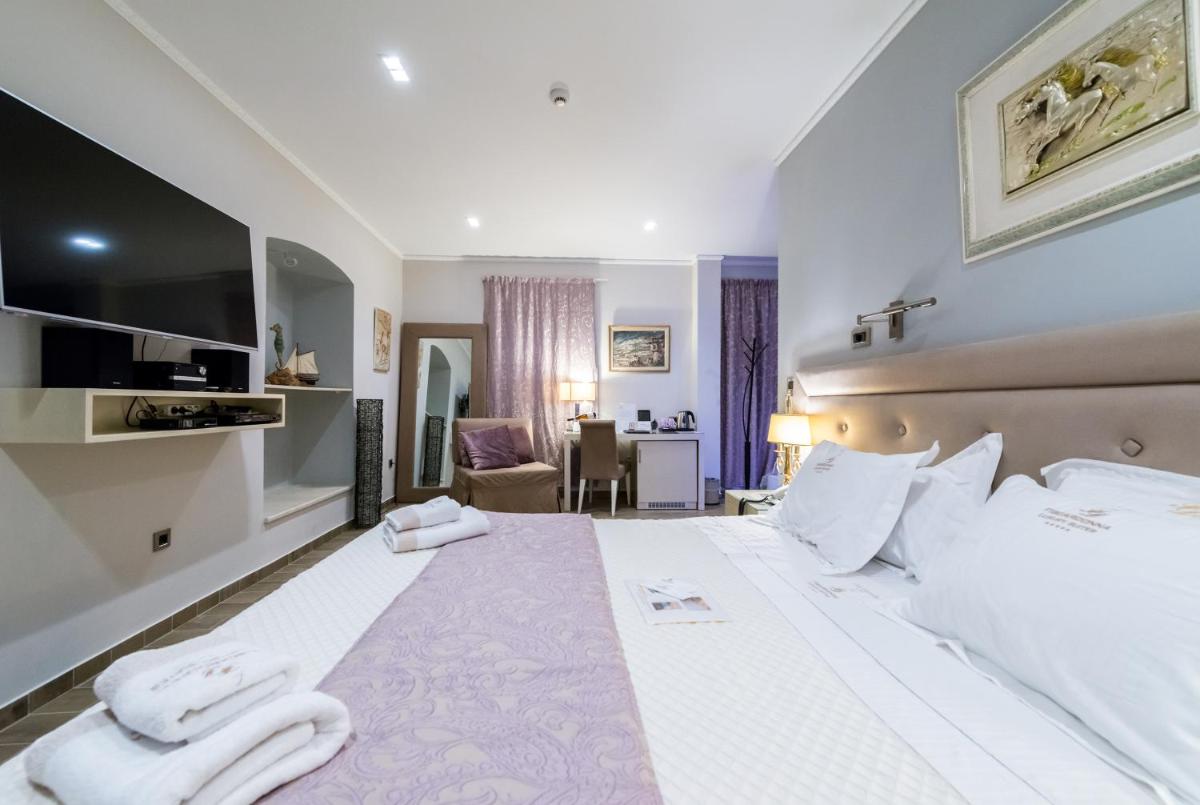 Fiscardonna Luxury Suites