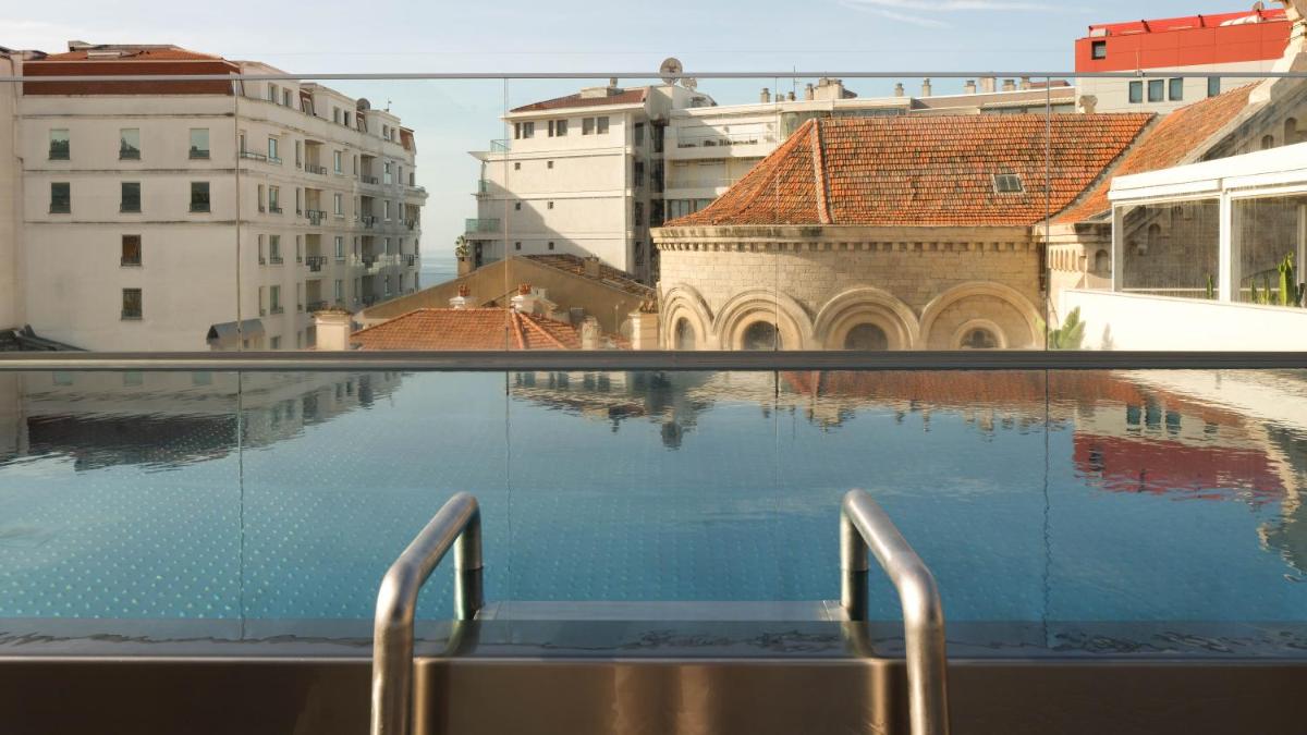 Five Seas by Inwood Hotels