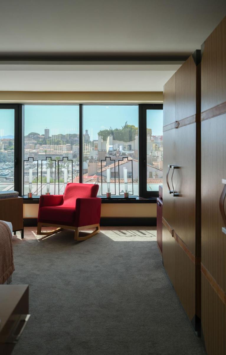 Five Seas by Inwood Hotels