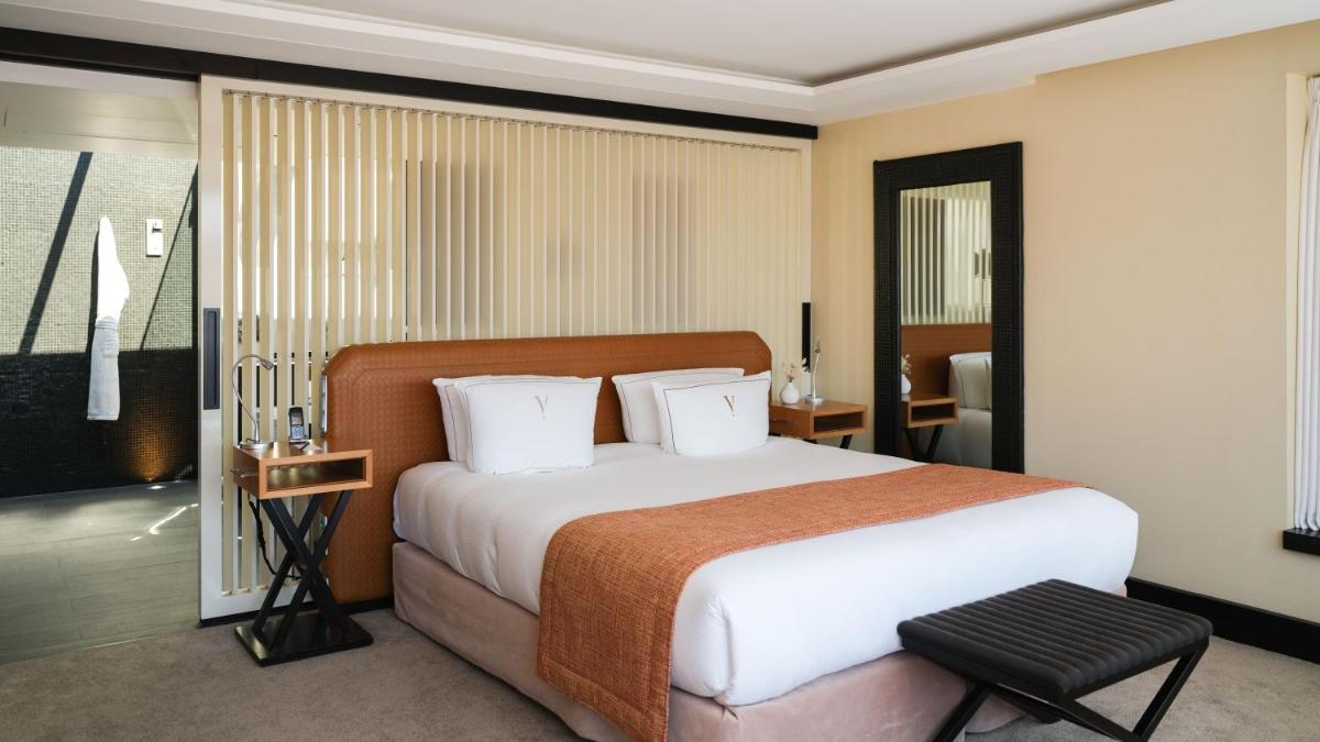 Five Seas by Inwood Hotels