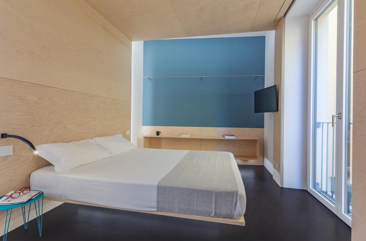 Fiveplace Design Suites & Apartments