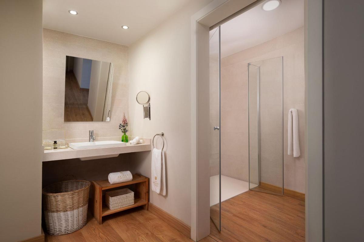 Los Seises Sevilla, a Tribute Portfolio Hotel