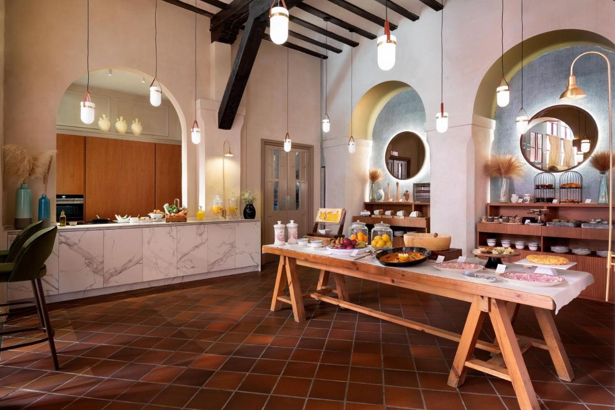 Los Seises Sevilla, a Tribute Portfolio Hotel