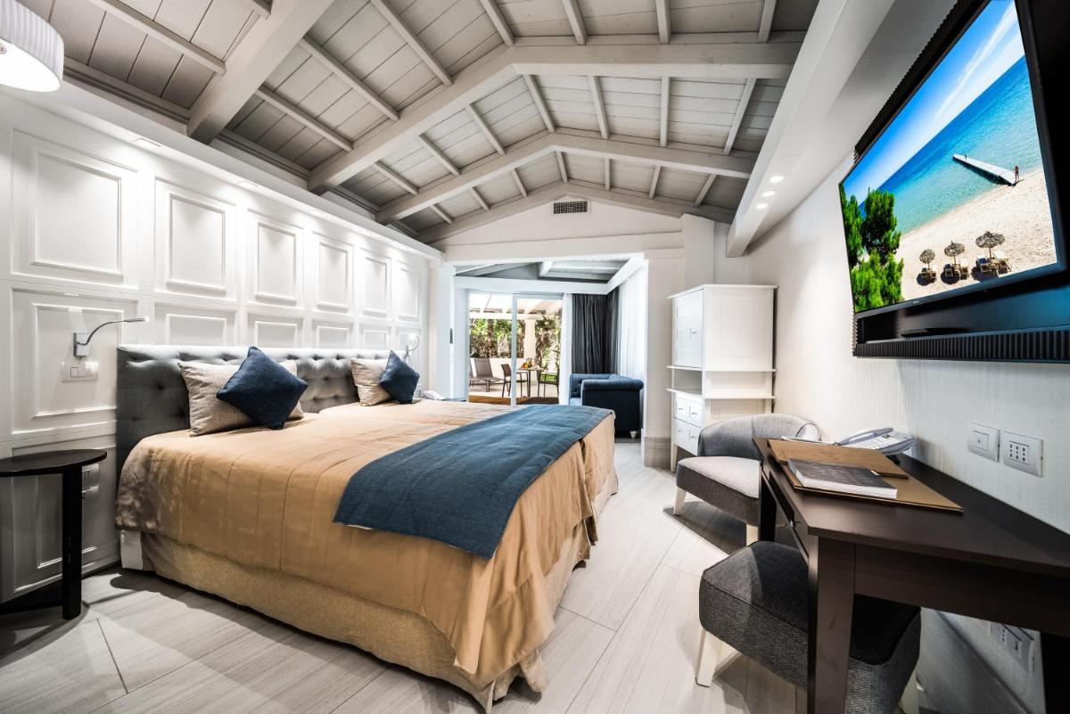 Forte Village Resort - Villa Del Parco & Spa
