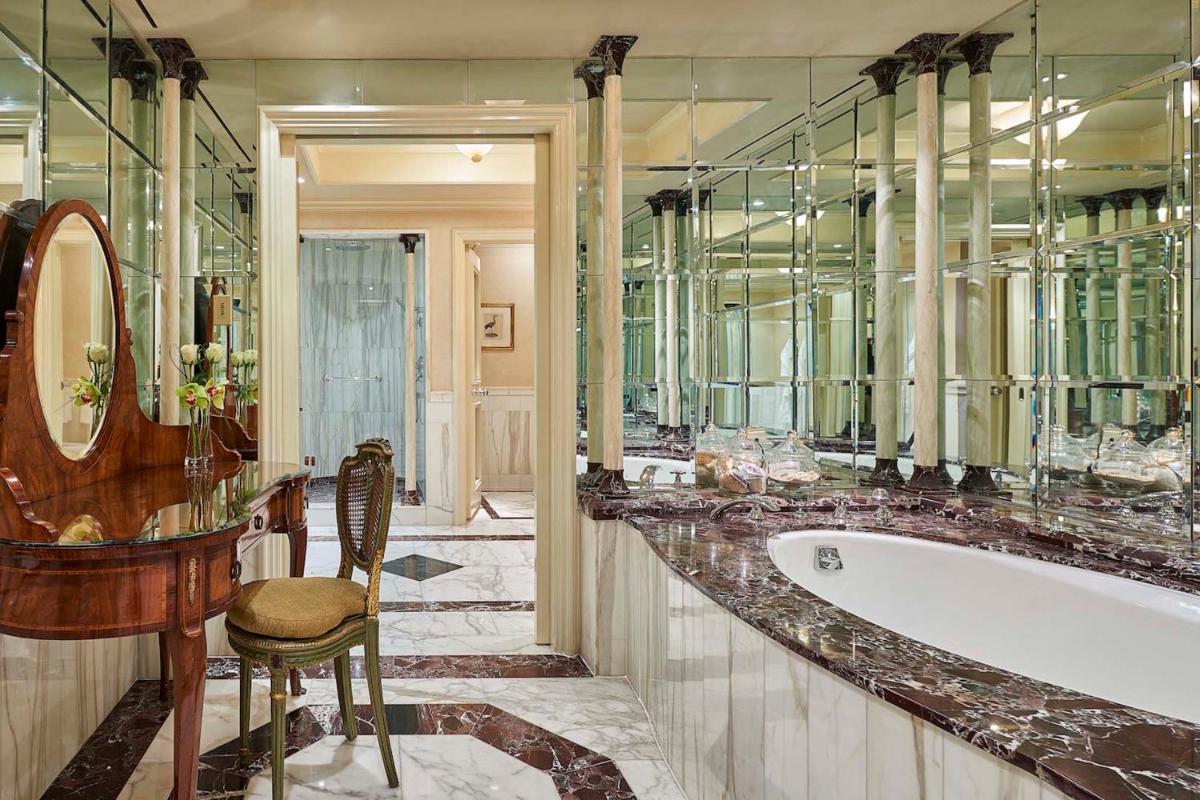 Four Seasons Cairo At The First Residence