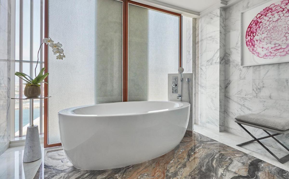 Four Seasons Hotel Abu Dhabi at Al Maryah Island