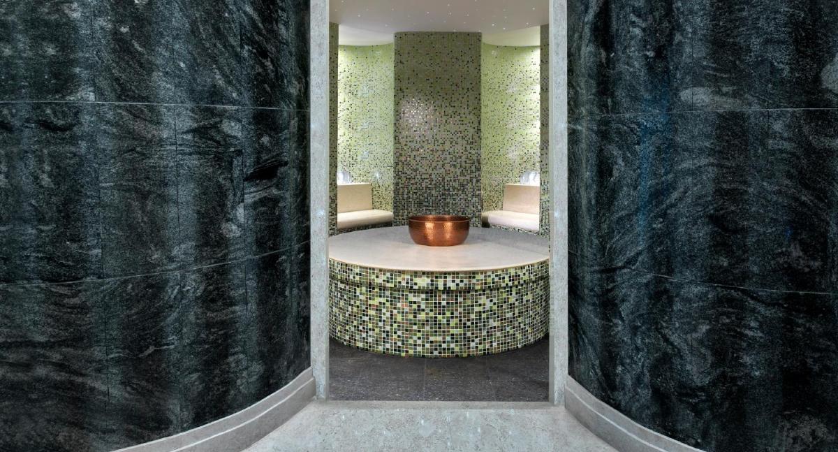 Four Seasons Hotel Abu Dhabi at Al Maryah Island