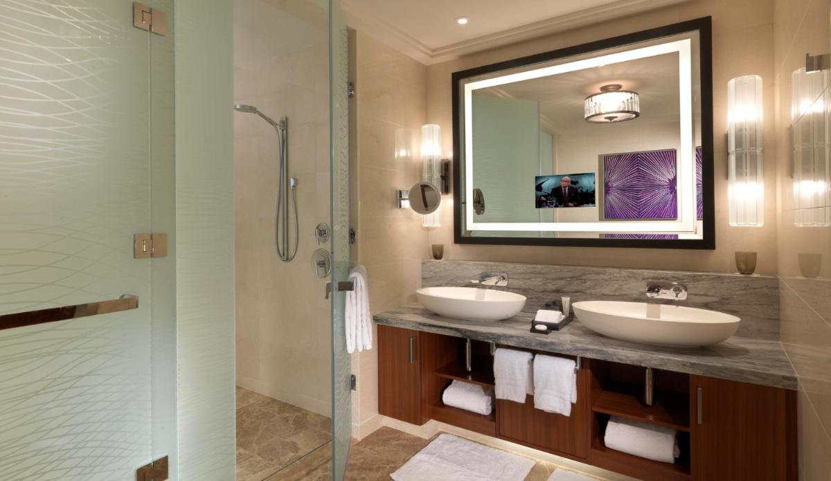 Four Seasons Hotel Abu Dhabi at Al Maryah Island